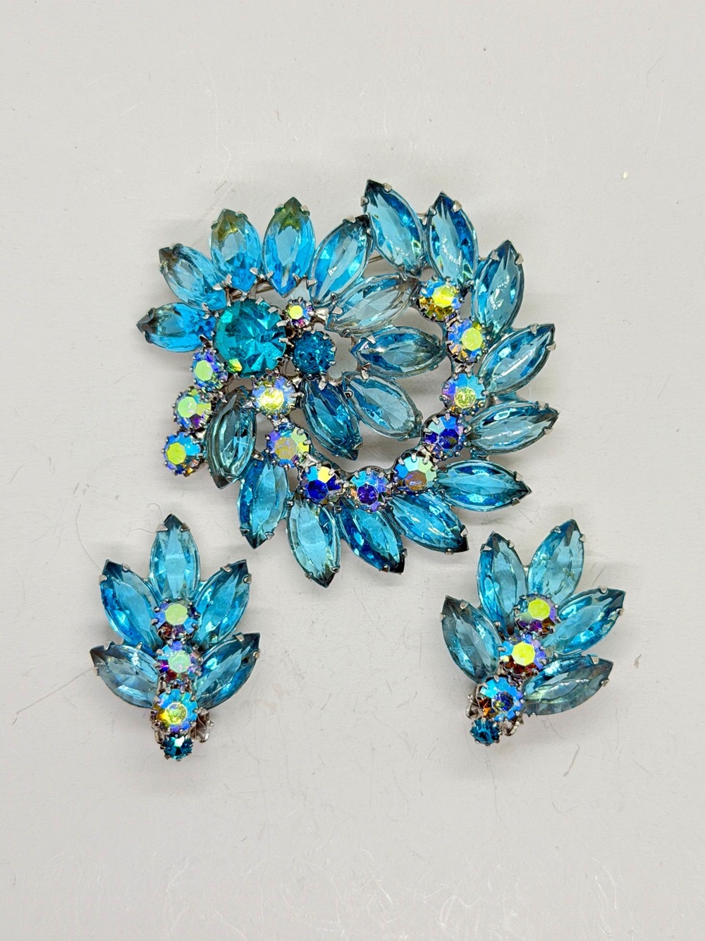Vintage Large Weiss Brooch & Clip On Earring, AB & Blue Rhinestones Floral Pin - Picture 1 of 10